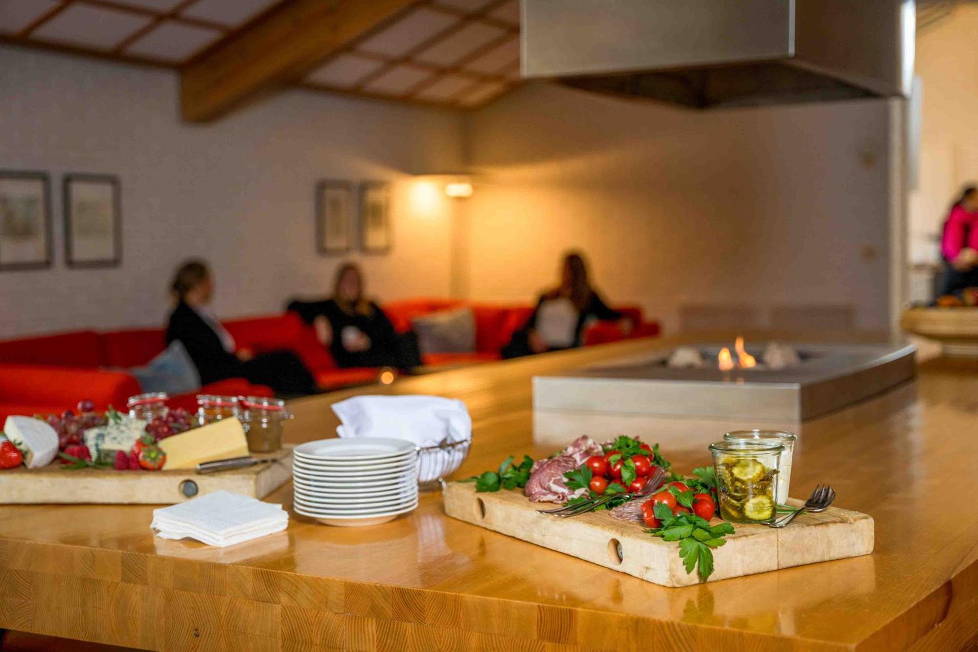 Thorbjornrud Hotell Jevnaker Exteriér fotografie