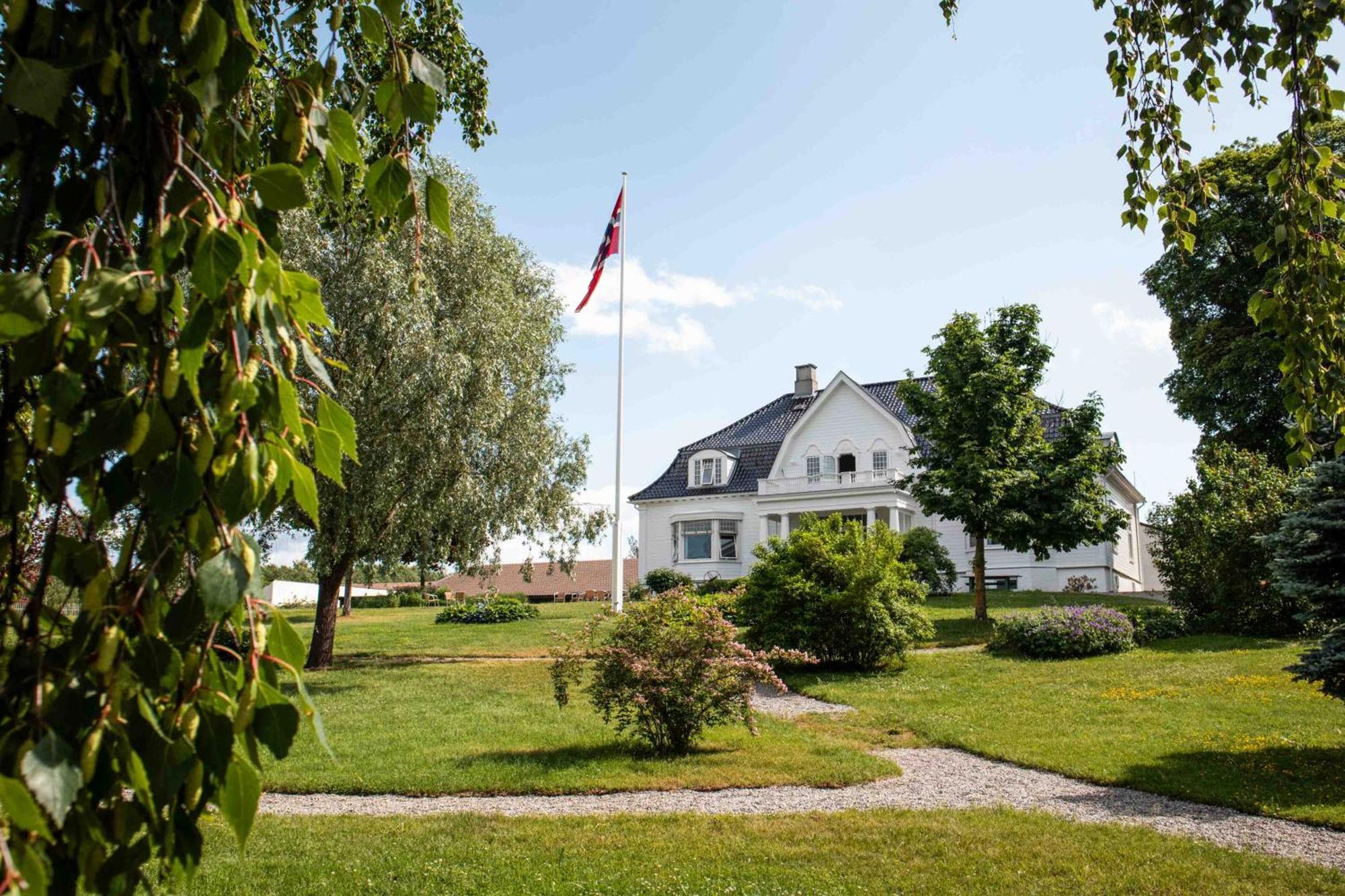 Thorbjornrud Hotell Jevnaker Exteriér fotografie