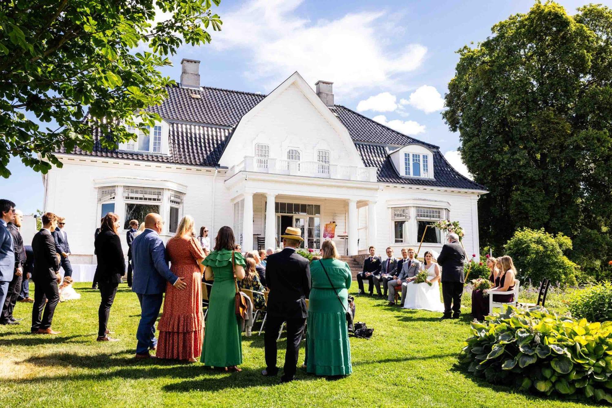 Thorbjornrud Hotell Jevnaker Exteriér fotografie