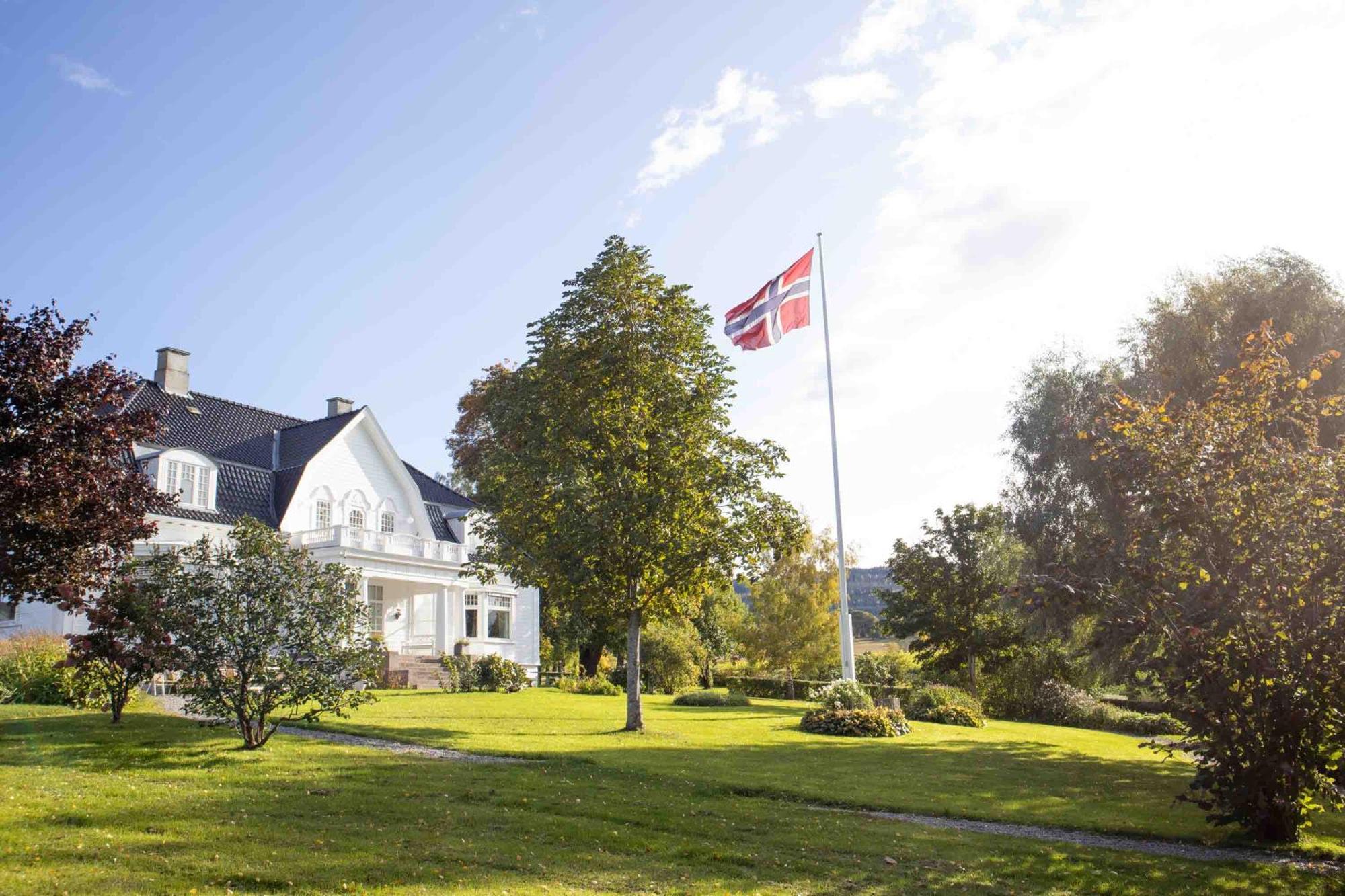 Thorbjornrud Hotell Jevnaker Exteriér fotografie